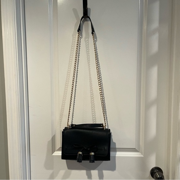 Kate Landry Black Chain Strap Crossbody Bag Tassel Detail Like New - Picture 10 of 15